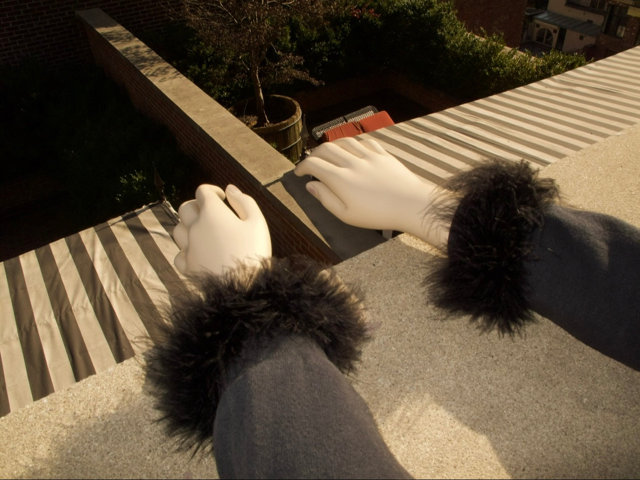 The Fluff Cuff - Black
