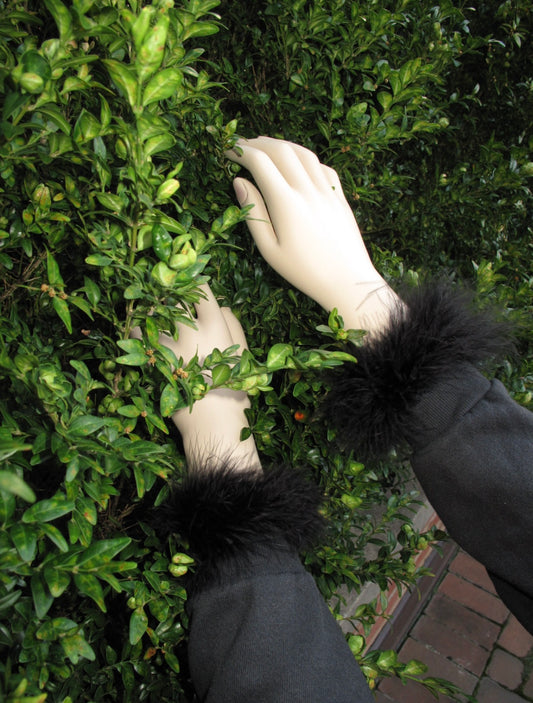 The Fluff Cuff - Black